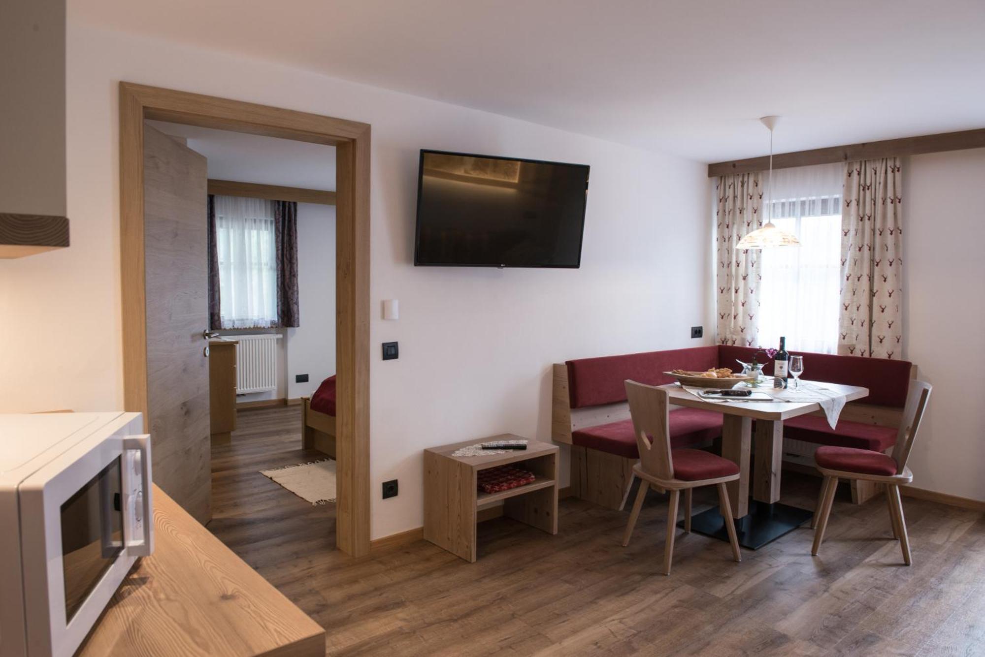 Da Kathi Aparthotel San Candido Eksteriør bilde