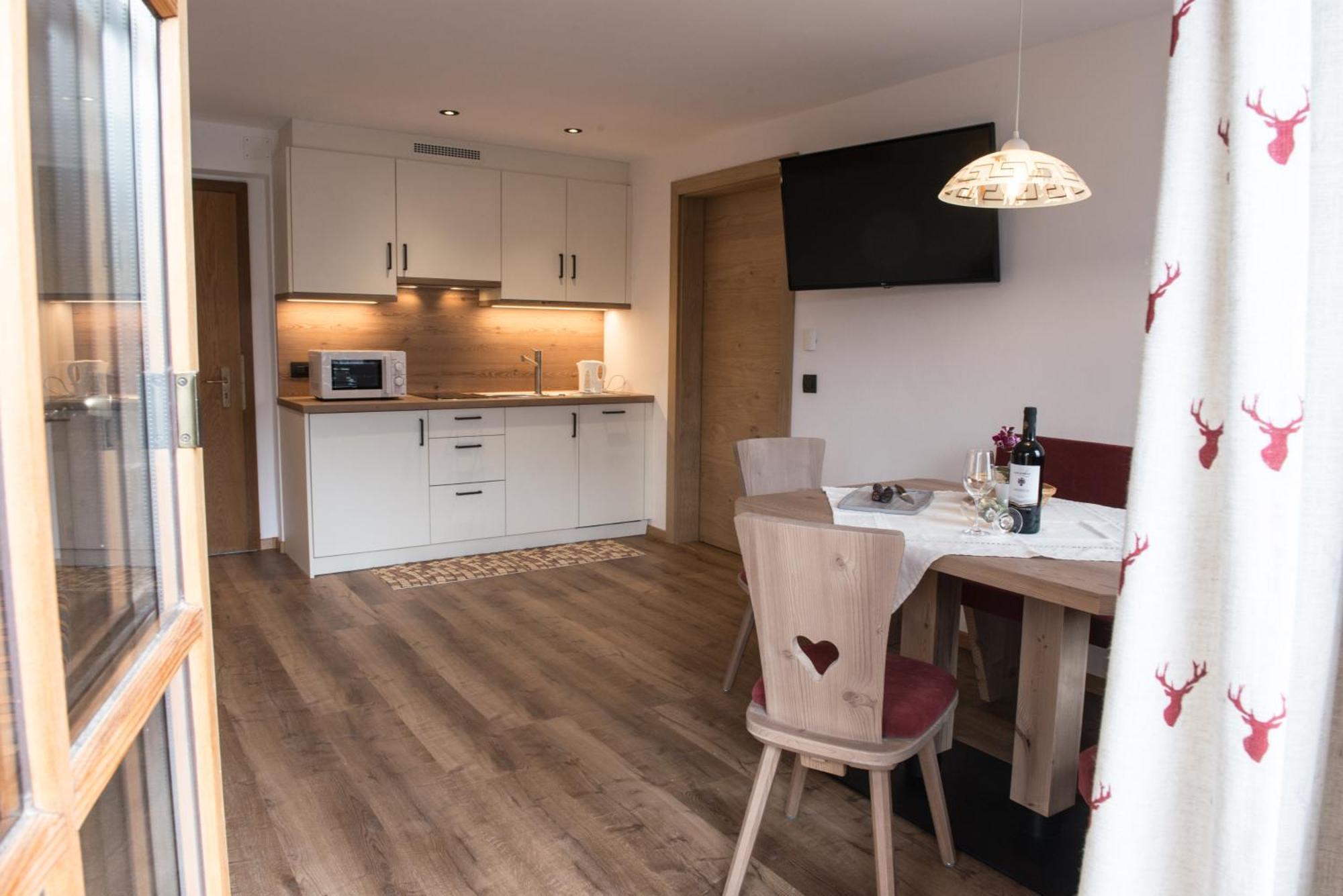 Da Kathi Aparthotel San Candido Eksteriør bilde