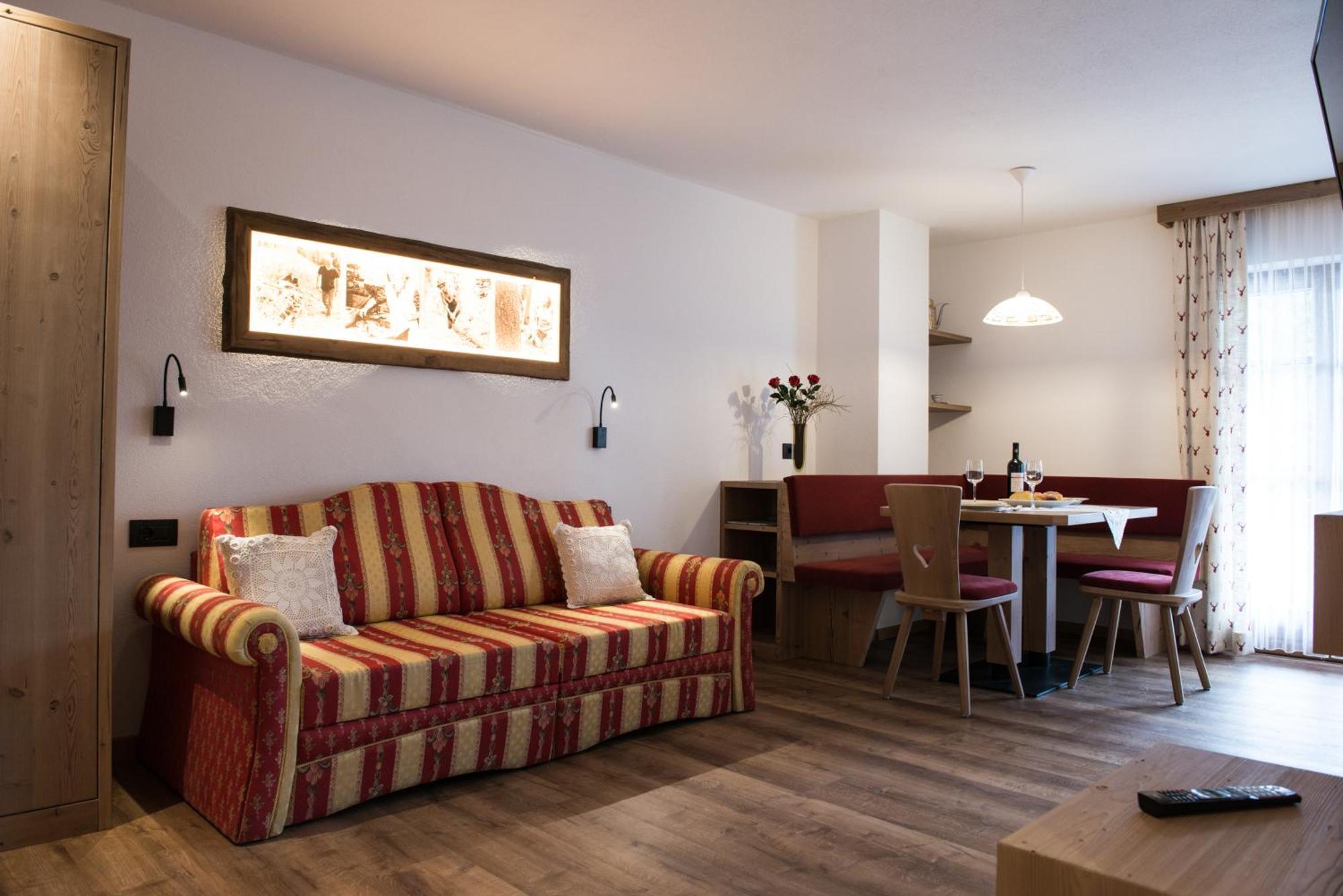 Da Kathi Aparthotel San Candido Eksteriør bilde