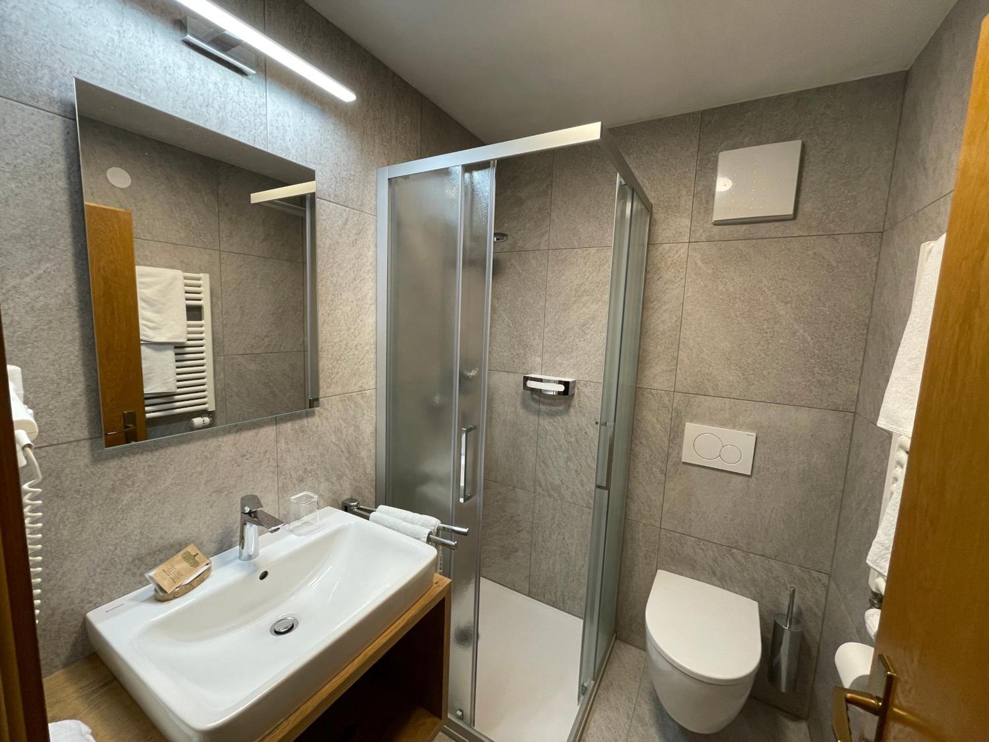 Da Kathi Aparthotel San Candido Eksteriør bilde