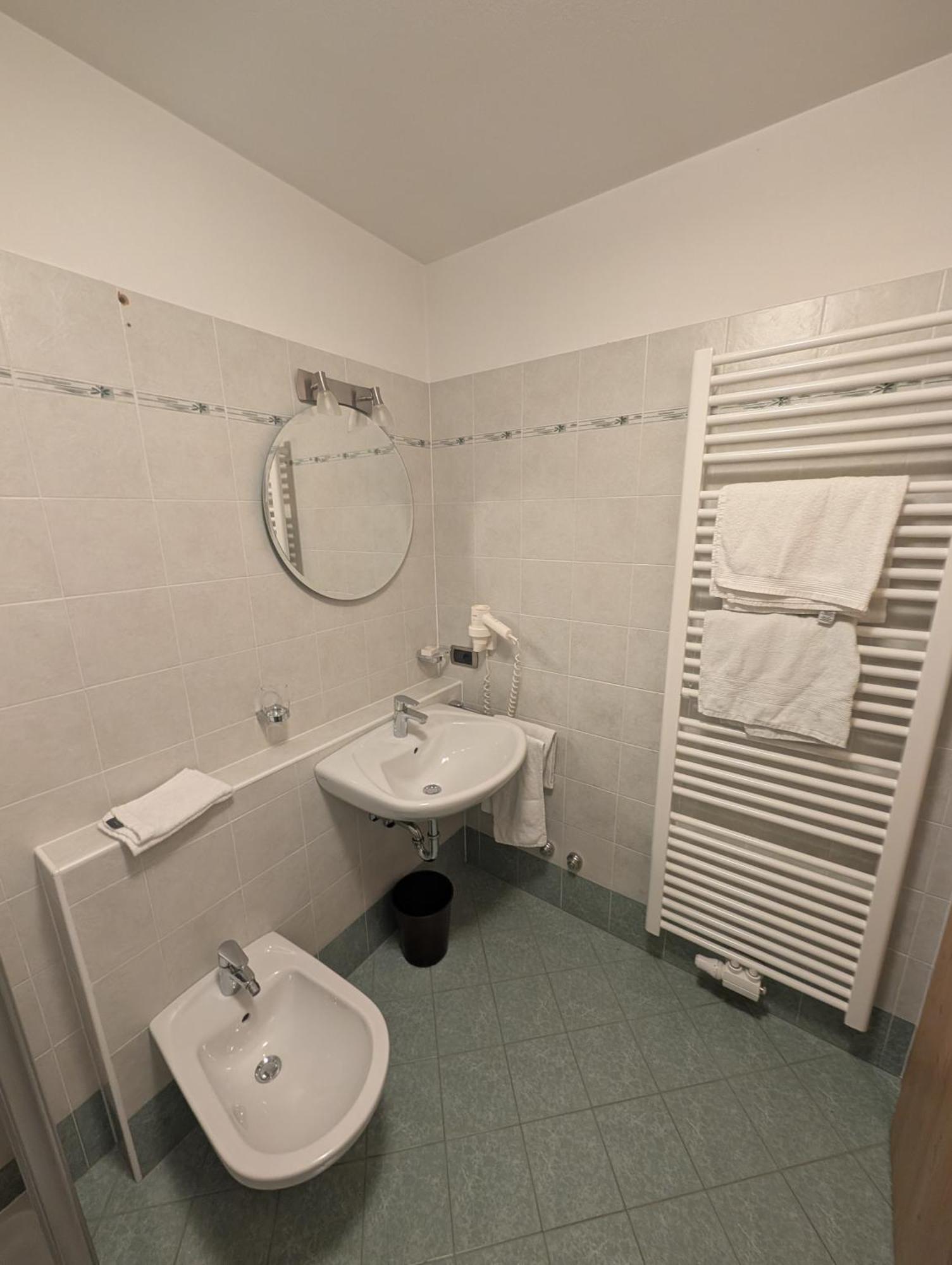 Da Kathi Aparthotel San Candido Eksteriør bilde